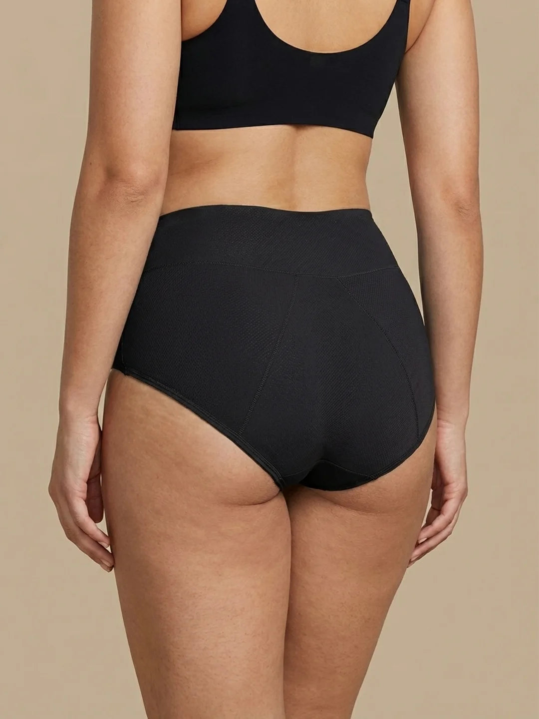 Huggster Brief | 100% à prova de fugas, dia e noite | Preto | Cuecas menstruais